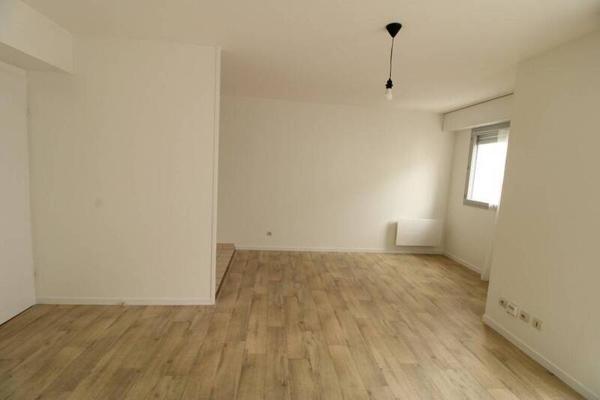 Appartement 1 pièce                                        - 44100 Nantes Réf : 12374