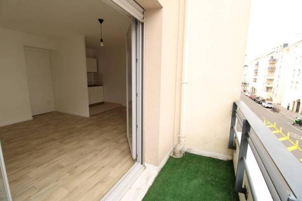 Appartement 1 pièce                                        - 44100 Nantes Réf : 12374