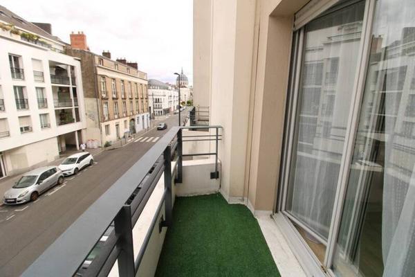 Appartement 1 pièce                                        - 44100 Nantes Réf : 12374
