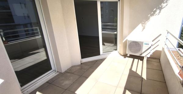 Les Angles (30133) Aux Angles (30), immense appartement à acheter