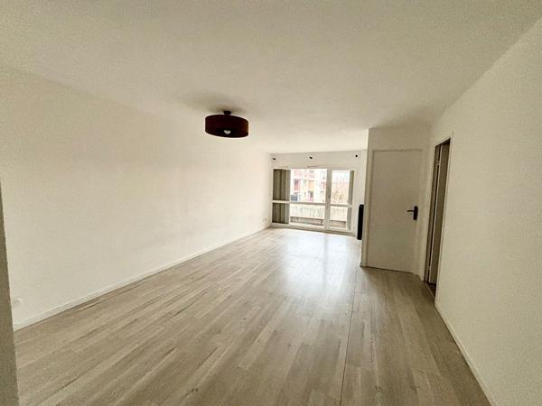 Grand 2 pièces 60 m² - Proche toutes commodités - SAVIGNY LE TEMPLE
