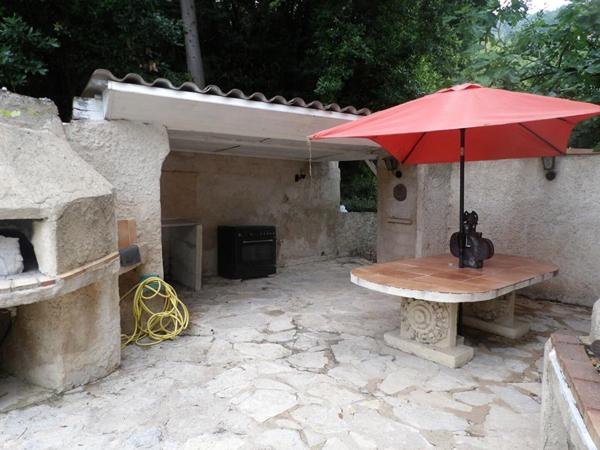 Propriété vue mer Vence comprenant 3 appartements piscine