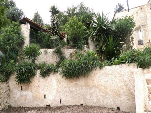 Propriété vue mer Vence comprenant 3 appartements piscine