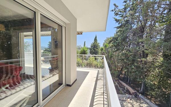 Appartement à vendre    3 pièces •  Sanary-sur-Mer