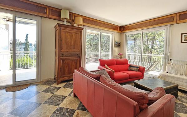 Appartement à vendre    3 pièces •  Sanary-sur-Mer