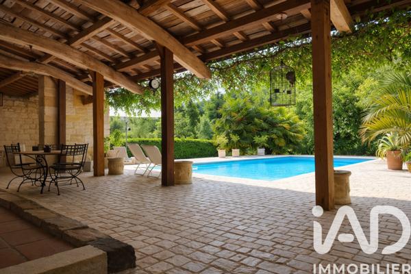 Maison à vendre 7 pièces 245 m² Saint-Savin