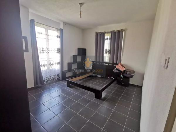 Vente                                                      Maison de village
                        
                     5 pièces                      133 m2                     à Grenant
