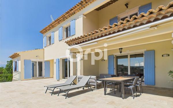 Maison à vendre    5 pièces • 152,29 m2 Les Adrets-de-l'Estérel