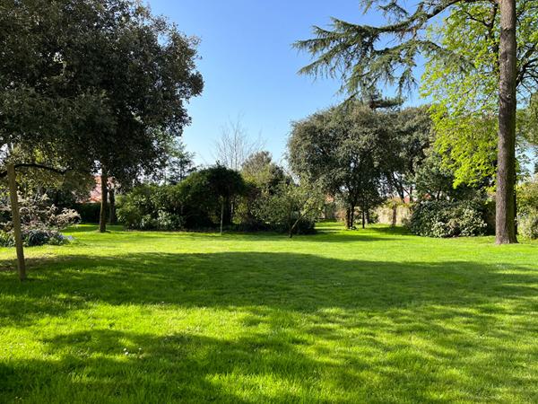 Bien d'exception quartier Chantenay - NANTES - 9 pièces - Jardin - Garage - Appartement T2 indépendant