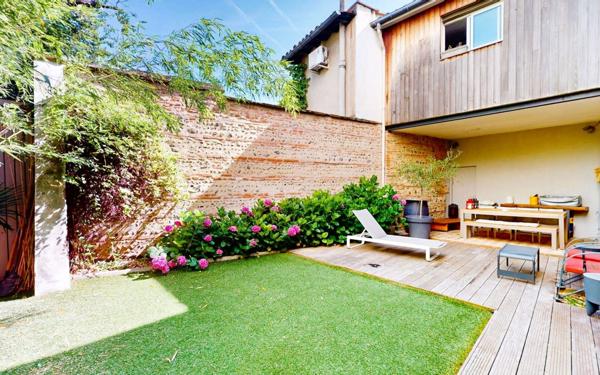 Maison à vendre    4 pièces • 216,39 m2 Toulouse