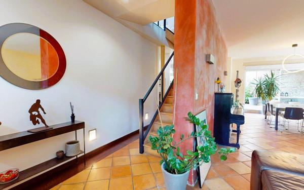 Maison à vendre    4 pièces • 216,39 m2 Toulouse