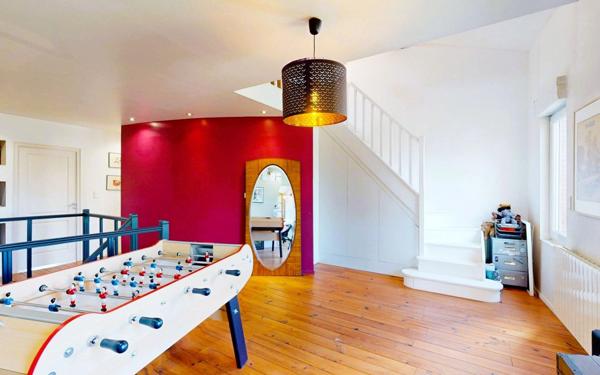 Maison à vendre    4 pièces • 216,39 m2 Toulouse