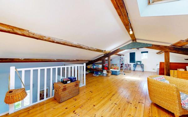 Maison à vendre    4 pièces • 216,39 m2 Toulouse