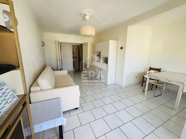 A VENDRE - NICE/CALIFORNIE : Appartement 2 pièces avec vue mer, dernier étage