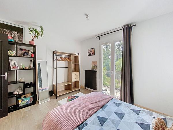 Maison 3 chambres de 116m2 - Boisseuil - entièrement rénovée - grande parcelle - dépendances