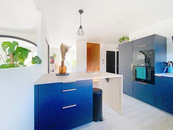 Maison 3 chambres de 116m2 - Boisseuil - entièrement rénovée - grande parcelle - dépendances