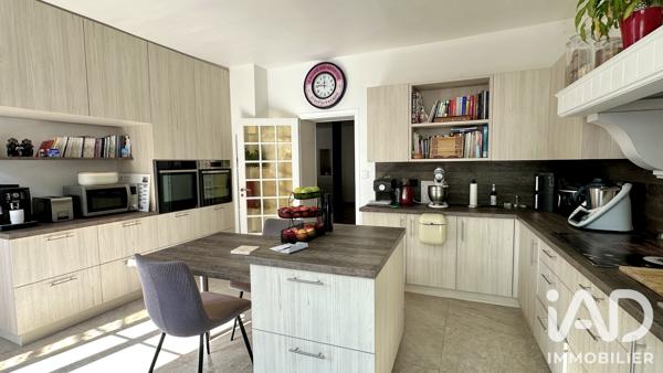 Maison à vendre 8 pièces 236 m² Bar-sur-Aube
