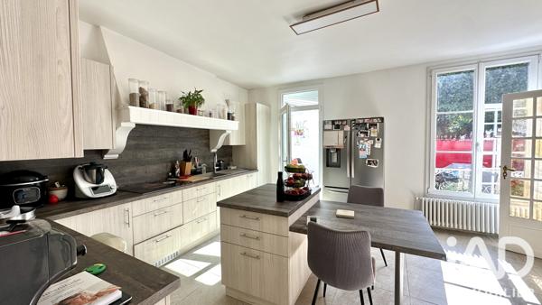 Maison à vendre 8 pièces 236 m² Bar-sur-Aube