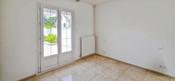 LE TAILLAN MEDOC - Maison de plain-pied 120 m² avec jardin 600 m² + garage - Proche centre-ville