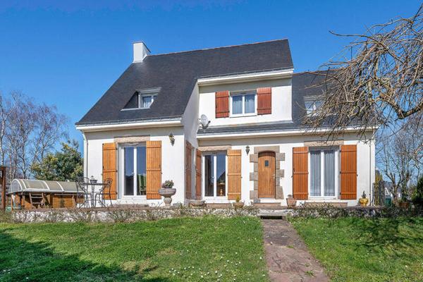 Maison 7 pièces                                        - 44350 Guérande Réf : 127717