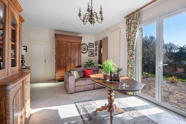 Maison 7 pièces                                        - 44350 Guérande Réf : 127717
