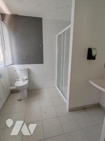 2412 - IMMEUBLE AVEC POSSIBILITE CREER 3 APPARTEMENTS AVEC JARDIN 668M²