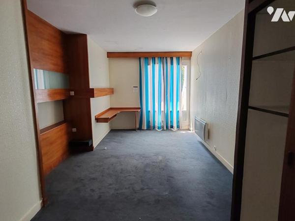 2412 - IMMEUBLE AVEC POSSIBILITE CREER 3 APPARTEMENTS AVEC JARDIN 668M²