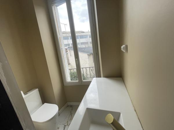 Poitiers (86000) BEAU T1 BIS PROCHE GARE ET CENTRE-VILLE AVEC VUE JARDIN !