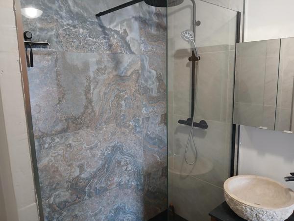 Appartement de 2 chambres dans quartier prisé