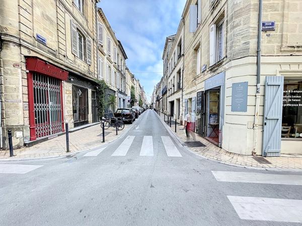 Nestenn propose sur la rue Notre Dame CHARTRONS