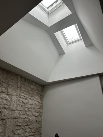 Maison - 10 pièces - 270 m²