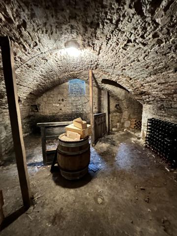 Maison - 10 pièces - 270 m²