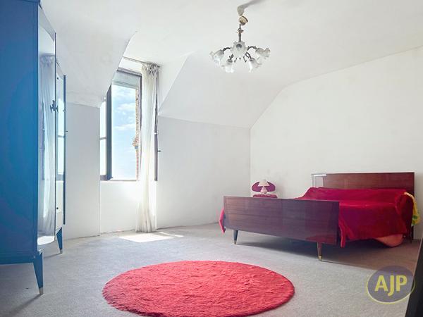Maison à vendre Bel Air - 6 pièces, 172m² avec 5 chambre(s) à 149 240€ - AJP Immobilier Segré
