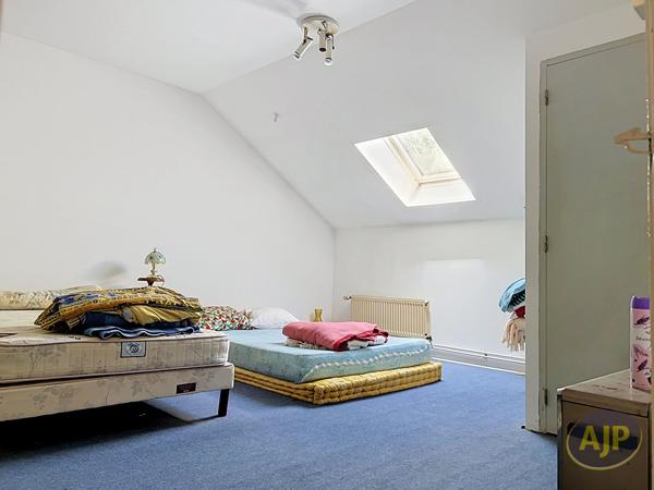 Maison à vendre Bel Air - 6 pièces, 172m² avec 5 chambre(s) à 149 240€ - AJP Immobilier Segré