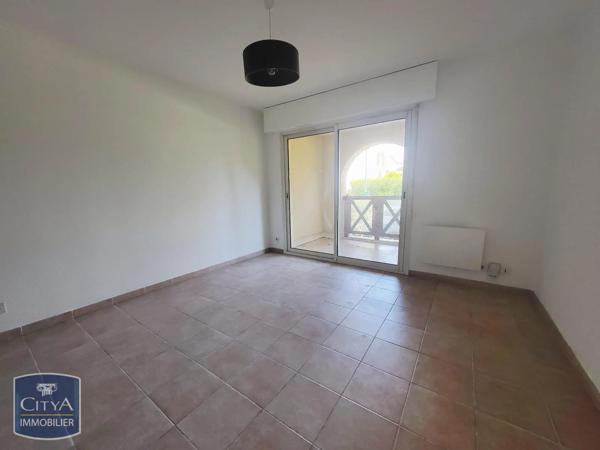 Appartement à louer 2 pièces 29.06m² Fréjus (83600)