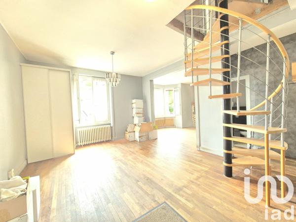 Maison traditionnelle 7 pièces de 156 m² à Tulle (19000)