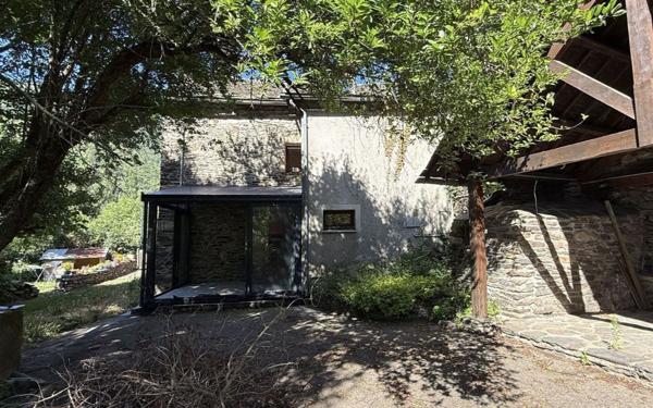 Maison à vendre    5 pièces •  Ispagnac