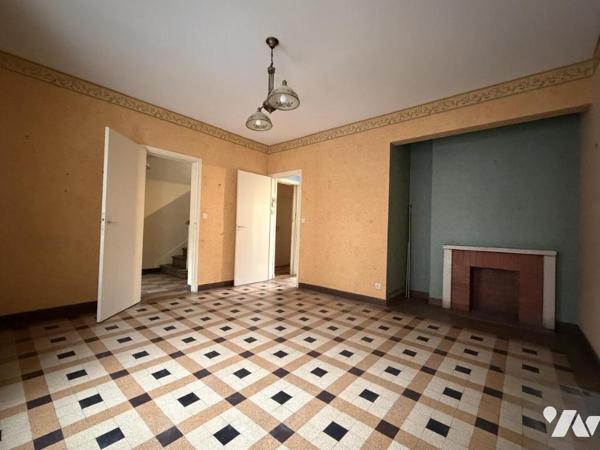 MAISON - GARAGE - 3 CHAMBRES