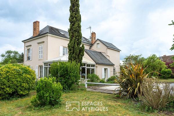 Demeure familiale du XIXe avec piscine, dépendances et vaste terrain