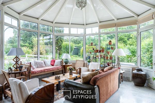 Demeure familiale du XIXe avec piscine, dépendances et vaste terrain