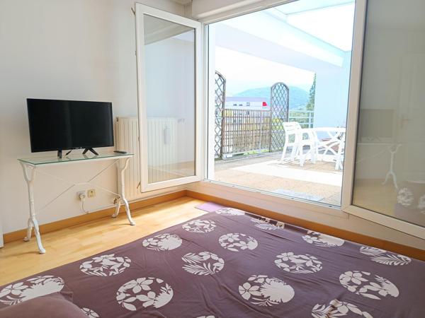 A SASIR Appartement au dernier étage avec ascensseur et vue panoramique au coeur de Echirolles