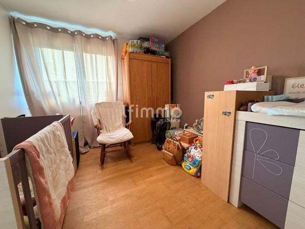 Appartement 3 pièces avec balcons et garage