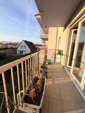 Appartement 3 pièces avec balcons et garage