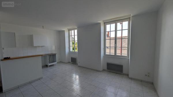 Immeuble à vendre à Verrières-en-Anjou dans le Maine-et-Loire (49480), ref : 49009-1342