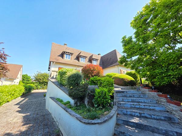 Maison 5 chambres sous sol à Trilport