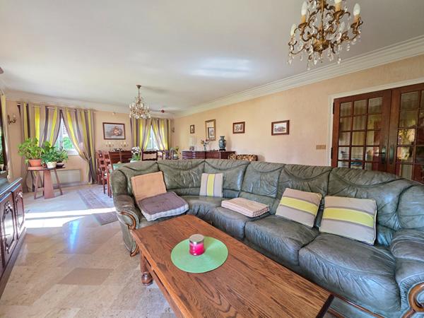 Maison 5 chambres sous sol à Trilport