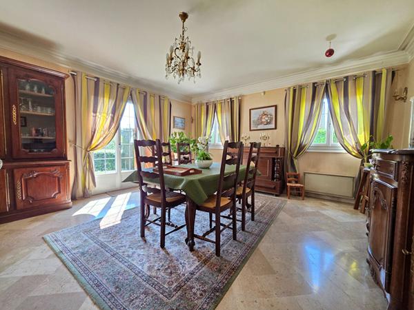 Maison 5 chambres sous sol à Trilport