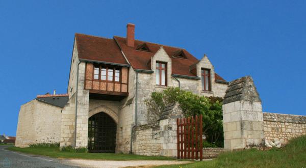 Manoir historique 460m² - 12 pièces dont 5/6 chambres