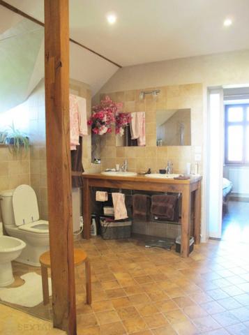 Manoir historique 460m² - 12 pièces dont 5/6 chambres