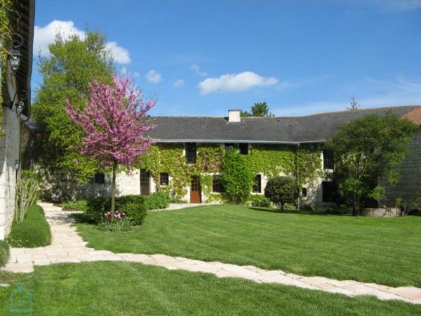 Manoir historique 460m² - 12 pièces dont 5/6 chambres